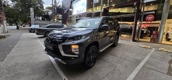 MITSUBISHI PAJERO SPORT 2.4 16V MIVEC TURBO DIESEL LEGEND AWD AUTOMÁTICO